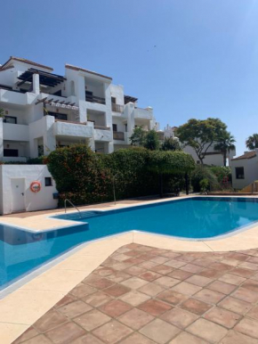 Marina Alcaidesa - Quiet Family apartment, 4 pools, close to the beach and Golf, La Linea De La Concepcion